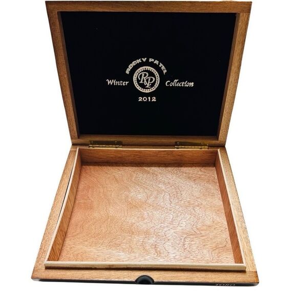 Rocky Patel Winter Collection Wooden Robusto Cigar Box EMPTY Black & Purple 2012 - Picture 5 of 5